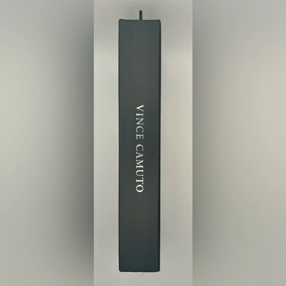 VINCE CAMUTO ORANGE APPLE WATCH BAND BRAND NEW NWT